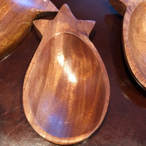 MCM Wooden Pineapple-Shaped Serving Bowls set of 3 - Picture 9 of 16